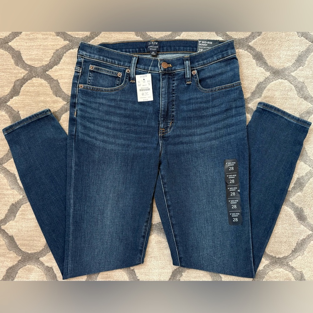 🆕 J.Crew Mid-Rise Skinny Jeans - Medium Wash - 28" Waist - (Women’s Size 6)